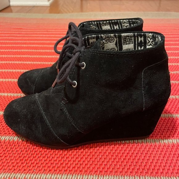 Toms Lace Up Rounded Toe Platform Wedge Booties Black Size 6.5W - Picture 4 of 9